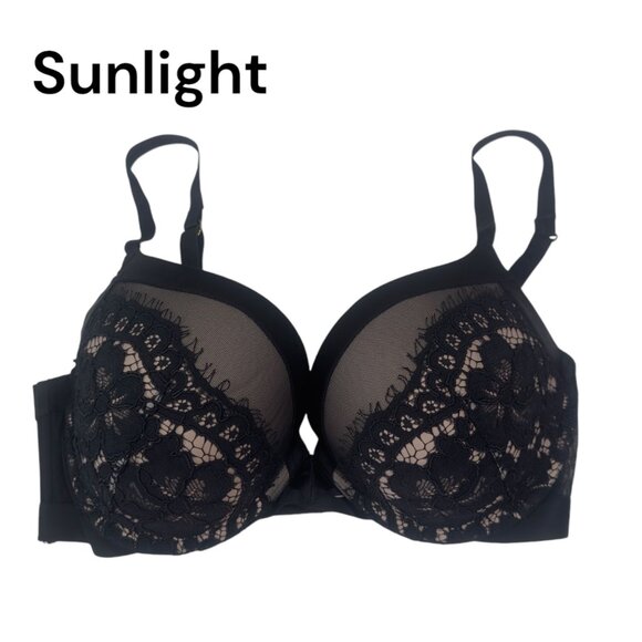 Victorias Secret Women SZ 32DDD Black Push Up/ PIGEONNANT Lace Underwire Bra - Picture 1 of 14